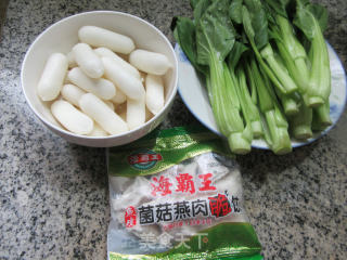 脆饺菜芯芝士年糕的做法步骤：1