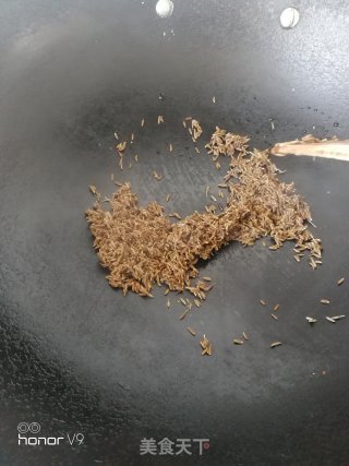 自己在家做烤肉，付干料碟制作的做法步骤：3