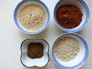自己在家做烤肉，付干料碟制作的做法步骤：9