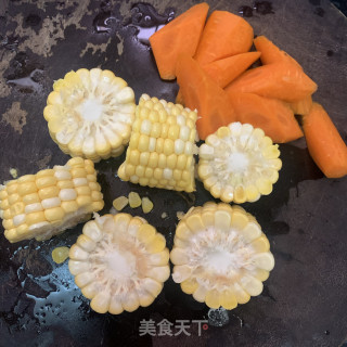 胡萝卜玉米烧排骨的做法步骤：10