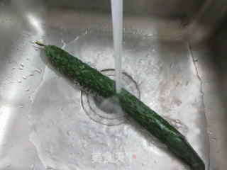 青瓜拌石花菜的做法步骤：2