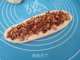 枣香面包卷的做法步骤：6