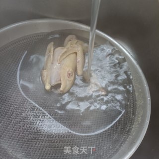 竹荪虫草花玉米炖鸽子的做法步骤：6