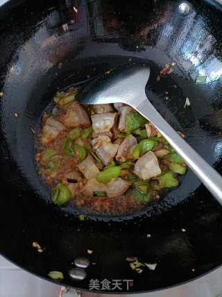 辣椒炒粉肠的做法步骤：8
