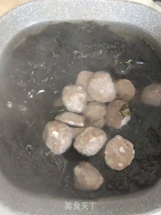 牛肉丸紫菜蛋汤的做法步骤：3