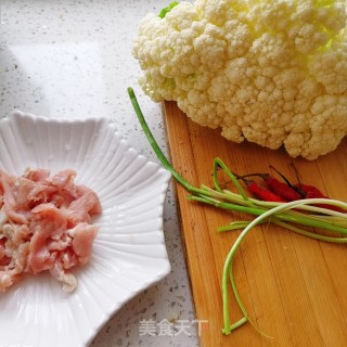 花椰菜炒肉的做法步骤：1