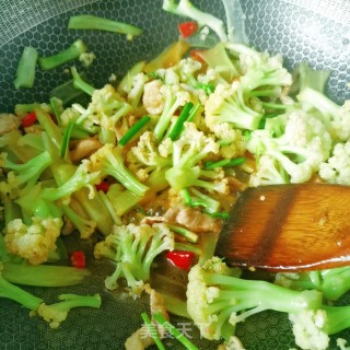 花椰菜炒肉的做法步骤：10