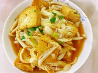 海鲜菇烧豆腐的做法步骤：6