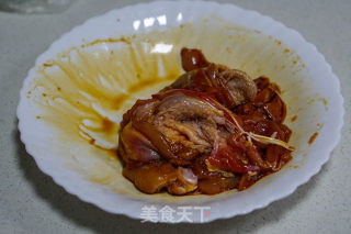奶酪鸡腿的做法步骤：1