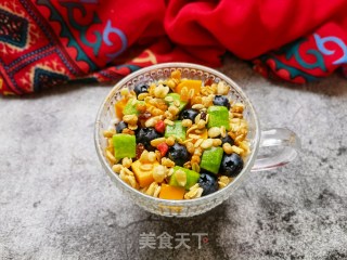 蓝莓芒果甜瓜酸奶杯的做法步骤：11