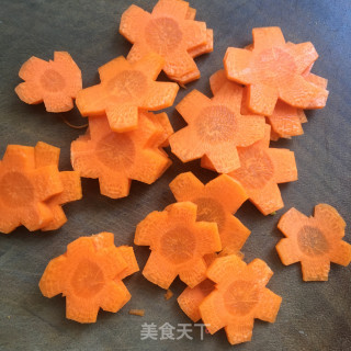 萝卜花拌西兰花的做法步骤：3