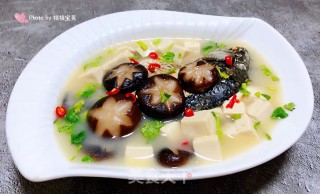 香菇鲫鱼豆腐汤#懒人快手餐#的做法步骤：11