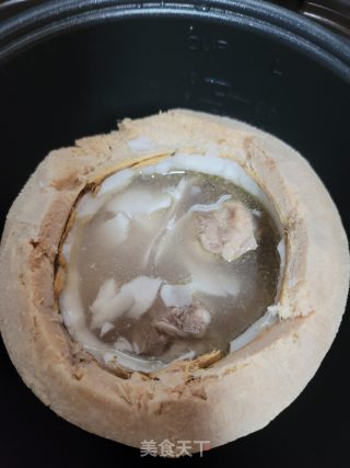 原只椰子炖鸡的做法步骤：8