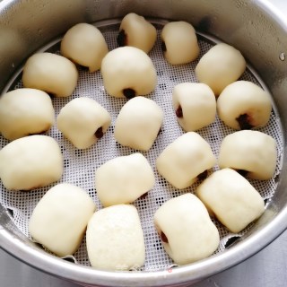豆沙小馒头的做法步骤：11