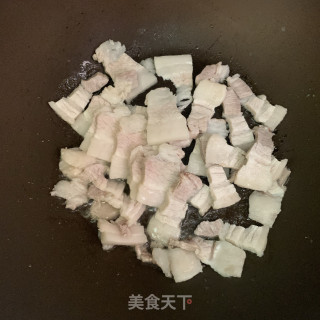 四季豆炒五花肉的做法步骤：5