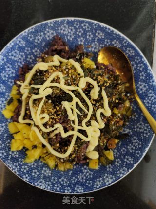 菠萝紫米饭团的做法步骤：2