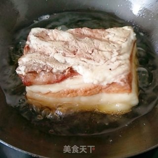 梅菜扣肉的做法步骤：11