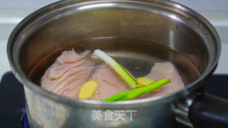 鸡肉沙拉的做法步骤：1