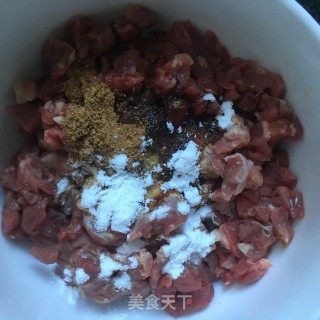 牛肉烧豆腐的做法步骤：3