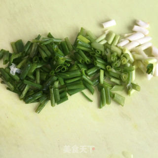 虾仁煎鸡蛋的做法步骤：2