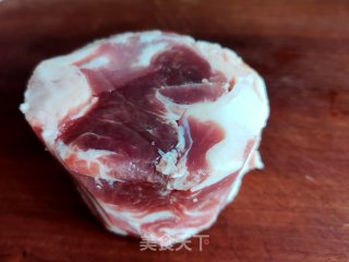 羊肉白菜丸子汤的做法步骤：1
