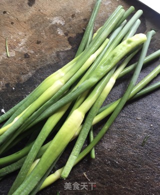 蒜苔炒节瓜的做法步骤：2