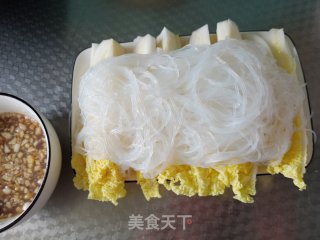 蒜蓉粉丝蒸娃娃菜的做法步骤：2