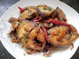 红烧马鲛鱼的做法步骤：10
