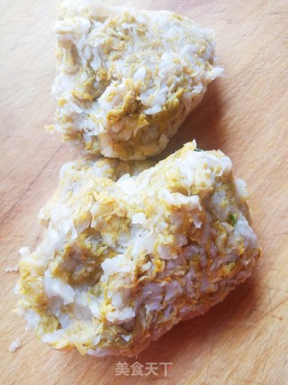 酸菜蒸饺的做法步骤：6