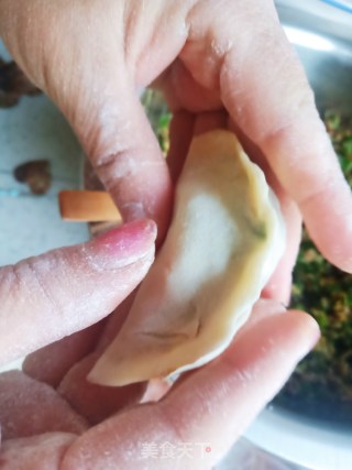 酸菜蒸饺的做法步骤：17