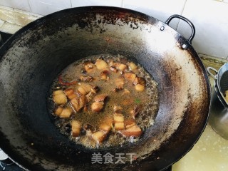 家庭版红烧肉大烩菜的做法步骤：4