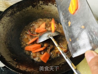 家庭版红烧肉大烩菜的做法步骤：5
