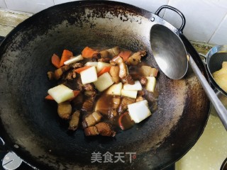 家庭版红烧肉大烩菜的做法步骤：6