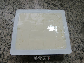 洋芋艿煮豆腐的做法步骤：2