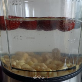 大枣腰果黄豆浆的做法步骤：3