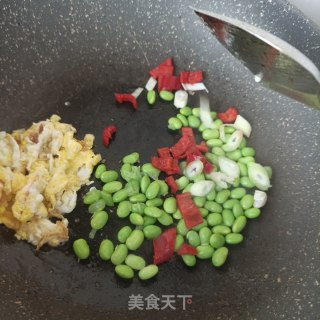 鸡蛋淡菜炒毛豆的做法步骤：13