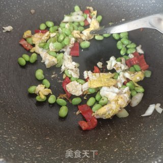 鸡蛋淡菜炒毛豆的做法步骤：15