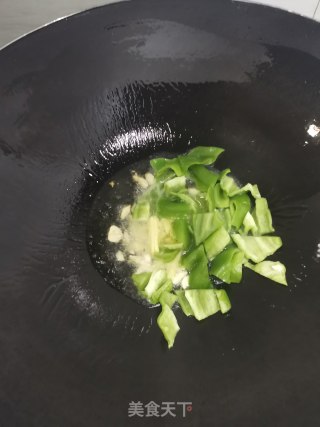 腊肉炒土豆的做法步骤：2