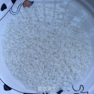 皮蛋瘦肉粥的做法步骤：1