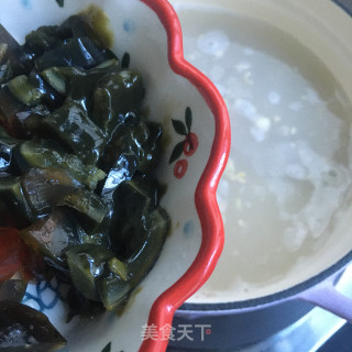 皮蛋瘦肉粥的做法步骤：8