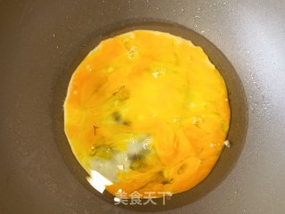 荷兰豆洋葱茶油炒鸡蛋的做法步骤：6