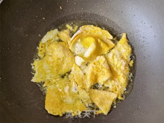 荷兰豆洋葱茶油炒鸡蛋的做法步骤：7