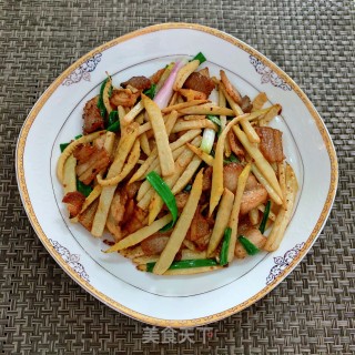 春笋炒五花肉的做法步骤：11