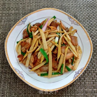 春笋炒五花肉的做法步骤：12