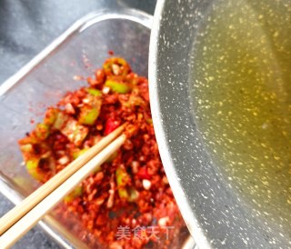 红油鸡爪的做法步骤：7