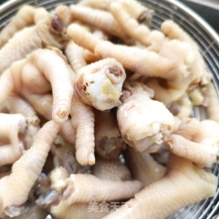 红油鸡爪的做法步骤：18