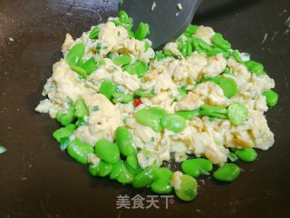 简单快捷又美味的～蚕豆瓣炒鸡蛋的做法步骤：4