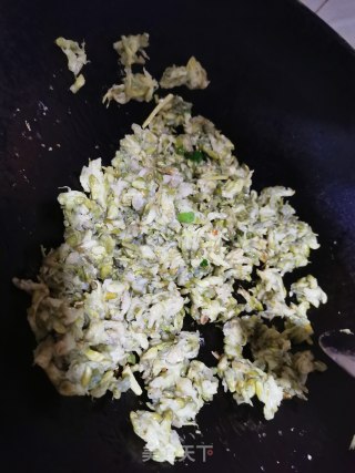 素炒槐花的做法步骤：7
