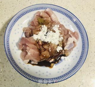 青瓜炒肉片的做法步骤：3