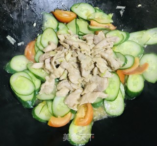 青瓜炒肉片的做法步骤：9